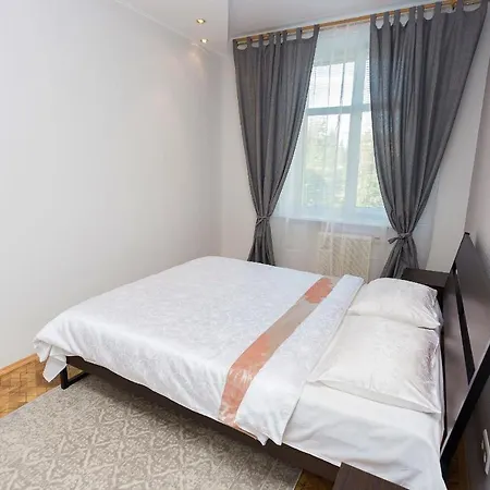 Апартаменты В Центре Минска Apartament Mińsk